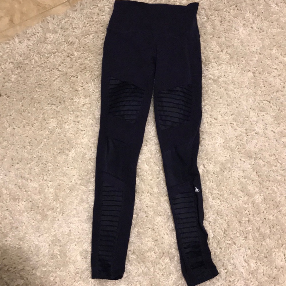 ALO leggings